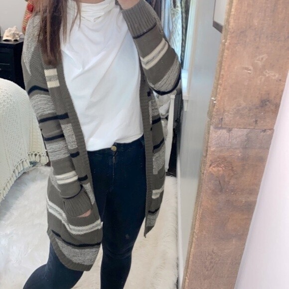 Hannah olive green striped knit sweater cardigan with pockets size medium - Picture 1 of 5
